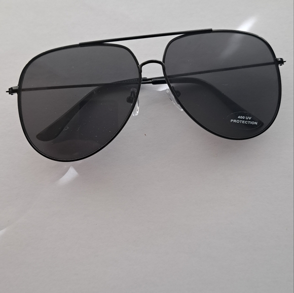 Women's Sunglasses - Picture 5 of 5